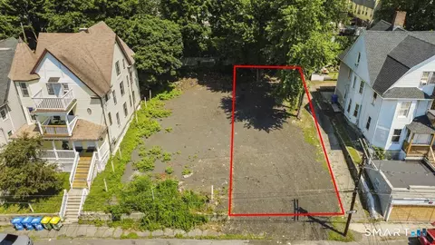 18 Ridgewood St, Waterbury, CT 06710