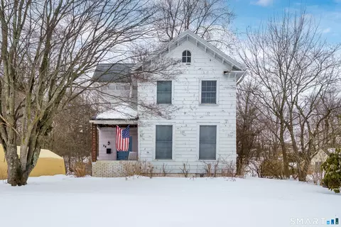 32 Lincoln St, Cromwell, CT 06416