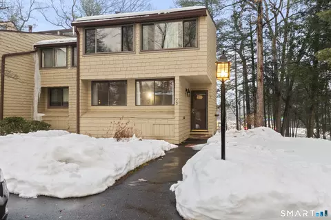 2 Gillette Ct #D, Simsbury, CT 06070
