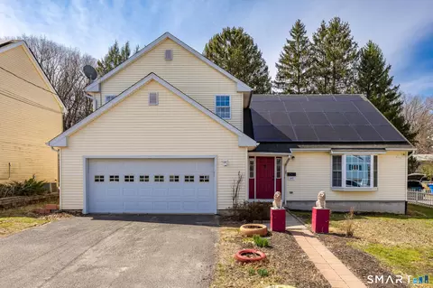 147 Eastern Ave, Waterbury, CT 06708