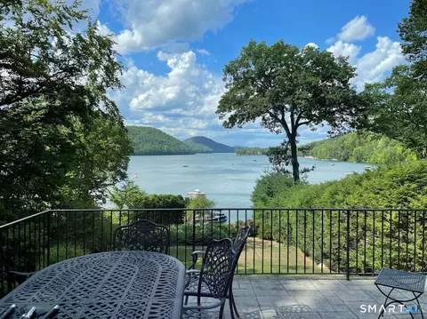 892 Candlewood Lake Rd S, New Milford, CT 06776