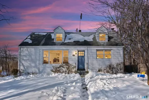 78 Vine Rd, Stamford, CT 06905