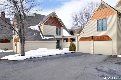 5 Arrowwood Ct #5, Granby, CT 06035