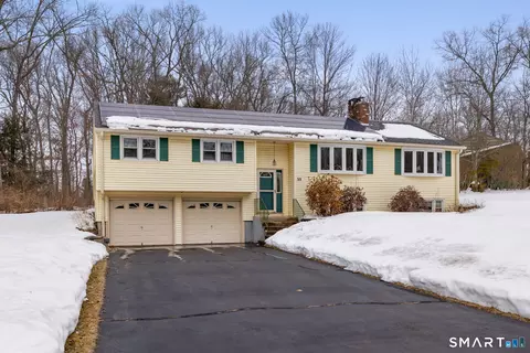 33 Lanz Ln, Ellington, CT 06029