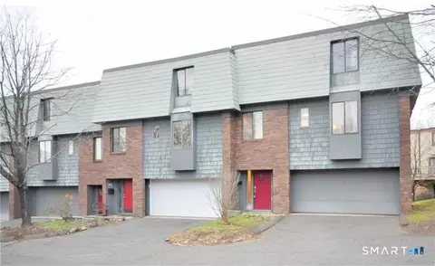 91 Trolley Crossing Ln #91, Middletown, CT 06457
