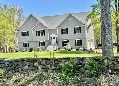 109 Codfish Hill Rd, Bethel, CT 06801