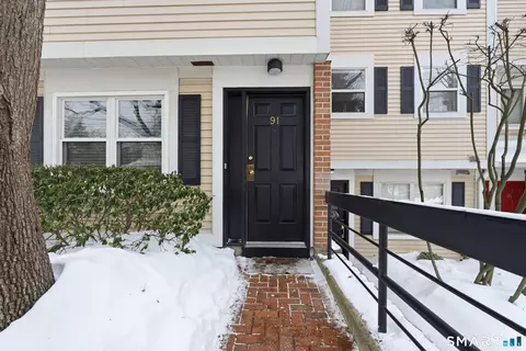 91 Highland Rd #91, Stamford, CT 06902