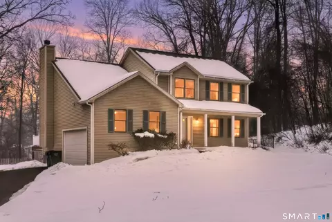 2 Cardinal Ln, New Milford, CT 06776