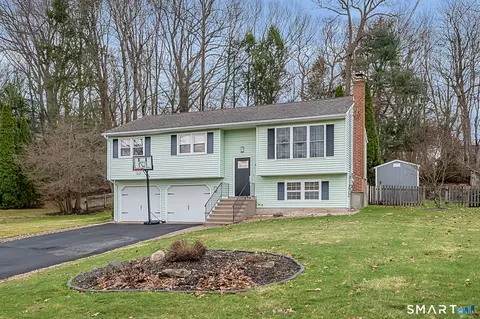 69 Strawberry Hill Rd, Bristol, CT 06010