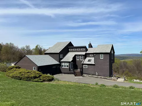 86 Taine Mountain Rd, Burlington, CT 06013