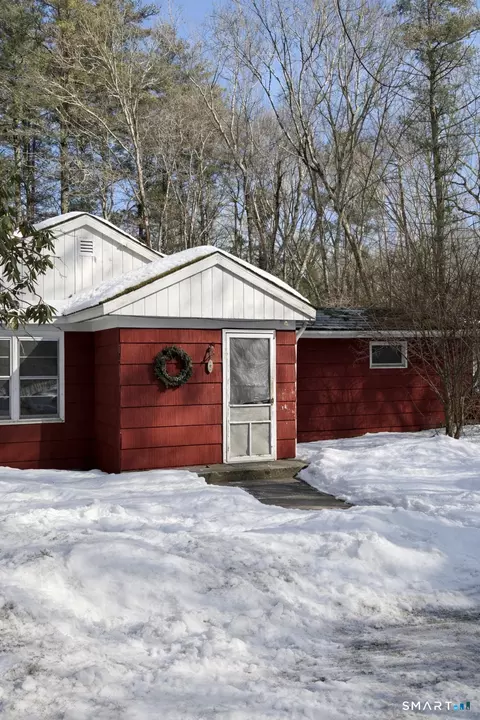 129 Rockville Rd, Voluntown, CT 06384