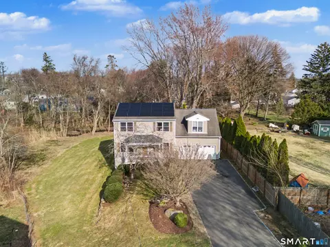 120 Zoar St, Stratford, CT 06614