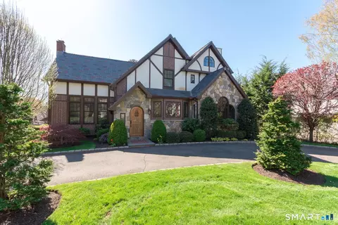 20 Outlook Dr, Darien, CT 06820