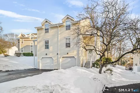1159 Highland Ave #15B, Waterbury, CT 06708