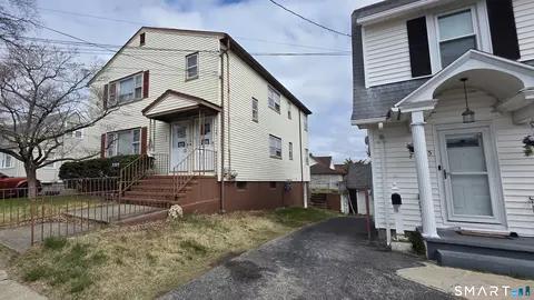 129 Price St, Bridgeport, CT 06610