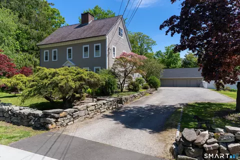 147 Boston St, Guilford, CT 06437