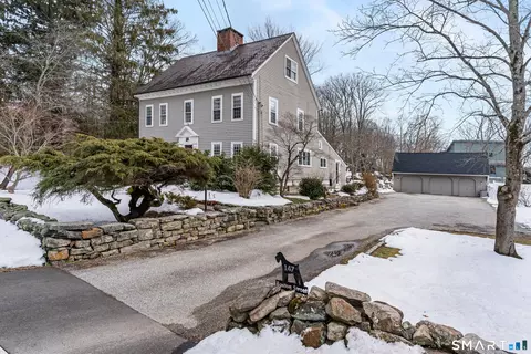 147 Boston St, Guilford, CT 06437