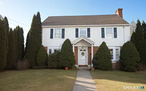 84 Grennan Rd, West Hartford, CT 06107