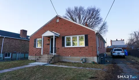 28 Bolton St, Hartford, CT 06114