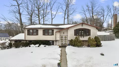 133 Stevenson Rd, Meriden, CT 06451