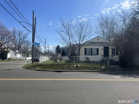 940 Reservoir Ave, Bridgeport, CT 06606