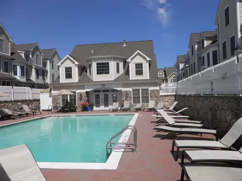 85 Camp Ave #3B, Stamford, CT 06907