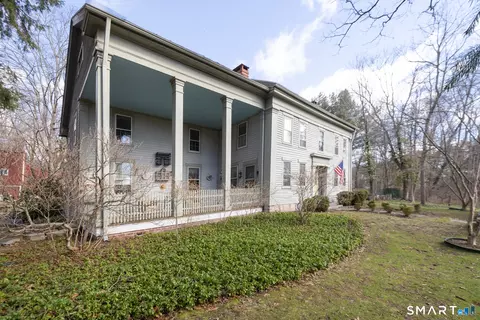 58 Good Hill Rd, Woodbury, CT 06798