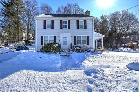 84 Hodge Ave, Ansonia, CT 06401