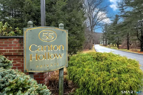 55 Dowd Ave #22, Canton, CT 06019