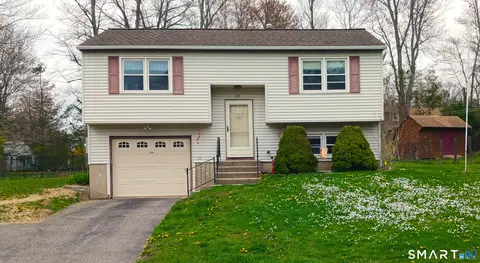 105 Concord Rd, Torrington, CT 06790