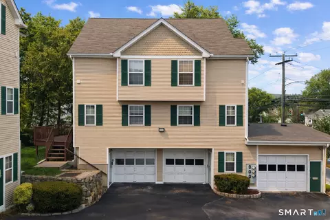 680 Hope St #12, Stamford, CT 06907