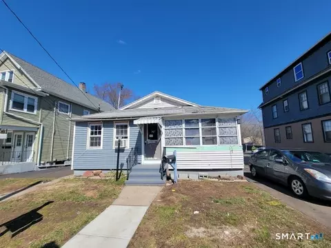 611 Main St, East Haven, CT 06512