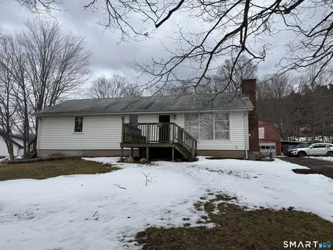 295 Forest Rd, Northford, CT 06472