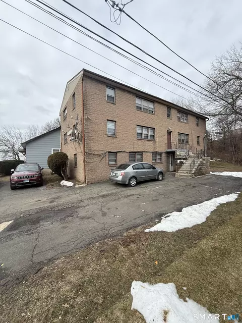 33 Allen Pl, New Haven, CT 06512