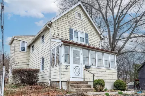 2 Reeds Ln, Stratford, CT 06614