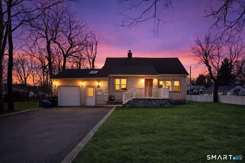 3125 Old Town Rd, Bridgeport, CT 06606