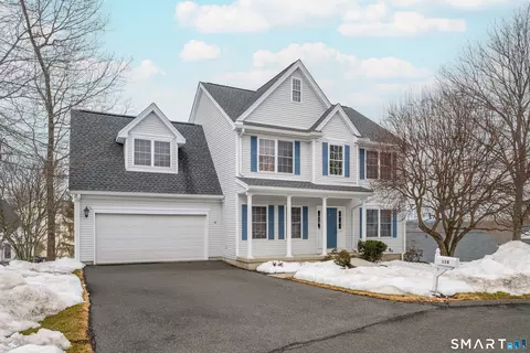 114 Silversmith Dr #114, Danbury, CT 06811