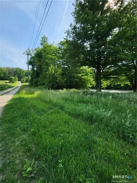 100 Kahn Rd, Franklin, CT 06254 photo 2