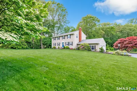 85 Teeter Rock Rd, Trumbull, CT 06611