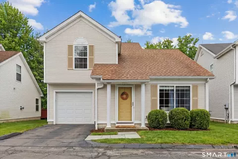 40 Oenoke Pl #13, Stamford, CT 06907