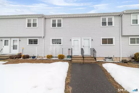 1081 New Haven Rd #6G, Naugatuck, CT 06770