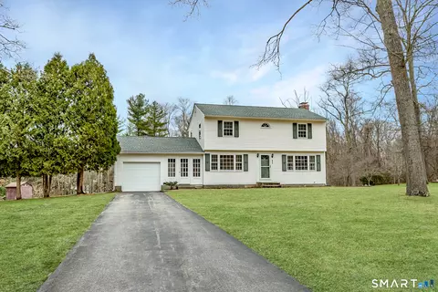 3015 David Ave, Killingly, CT 06239
