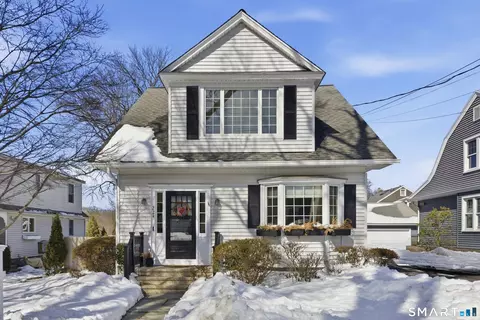 224 Homeland St, Fairfield, CT 06825