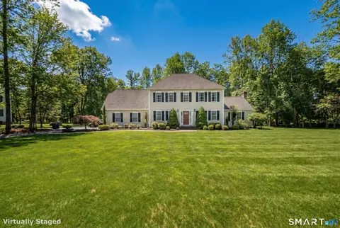 10 Stonewall Ln, Clinton, CT 06413