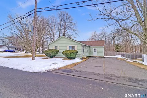 131 Mountain View Ave, Bristol, CT 06010
