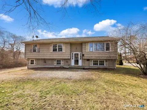 409 Boston St, Guilford, CT 06437