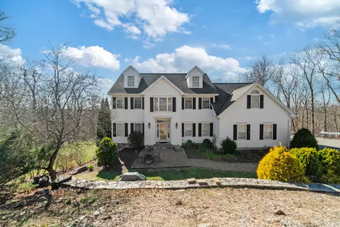 126 Sunset Rdg, Southbury, CT 06488