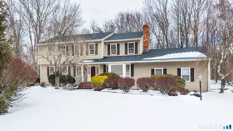 34 Bagburn Rd, Monroe, CT 06468