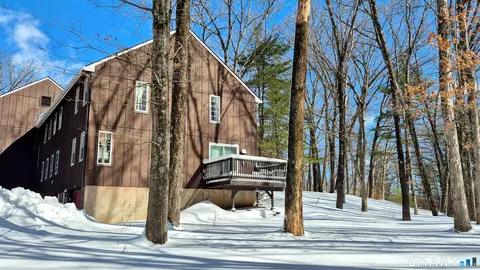 239 Old Farms Rd #15C, Avon, CT 06001