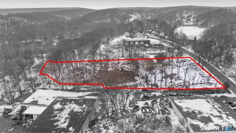 270 Bradley St, East Haven, CT 06512